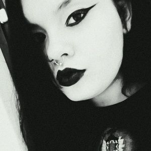 Meet your Posher, Yasmin